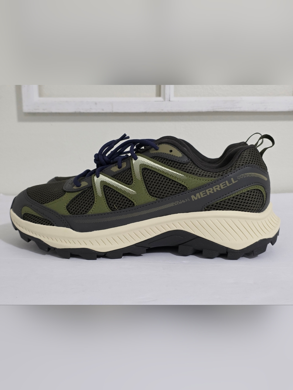 Merrell Men's Olive Green and Black Trail Sneaker